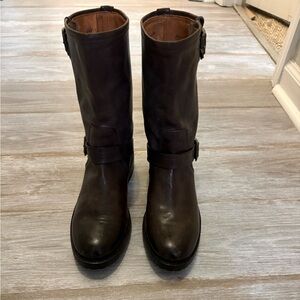 Frye woman’s Veronica Boot